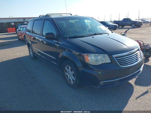  Salvage Chrysler Town & Country