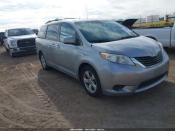  Salvage Toyota Sienna