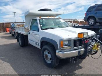  Salvage General Motors Sierra 3500 Chassis