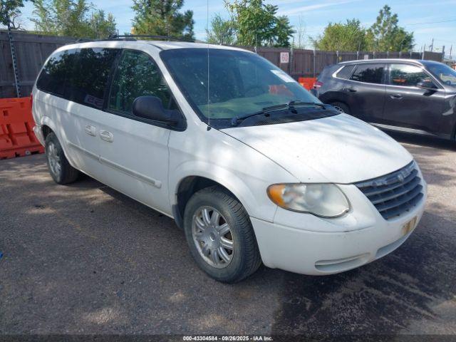  Salvage Chrysler Town & Country