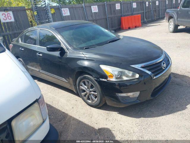  Salvage Nissan Altima