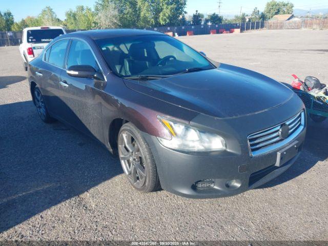  Salvage Nissan Maxima