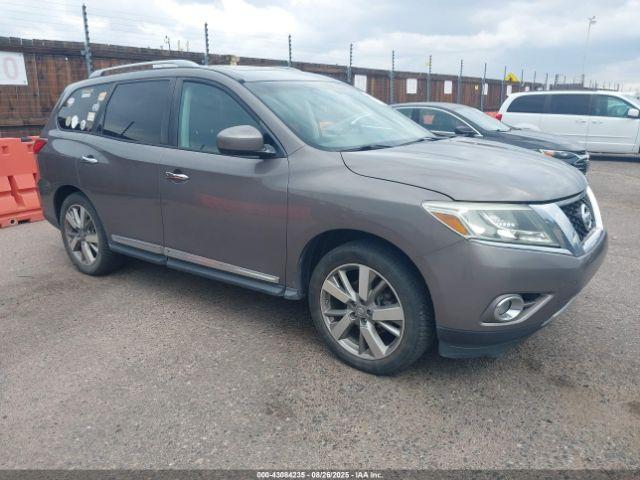  Salvage Nissan Pathfinder