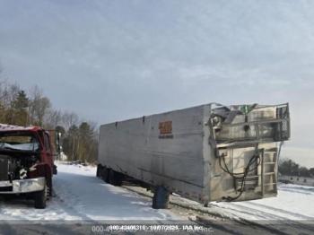  Salvage Titan Trailer Mfg Other