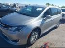Chrysler Pacifica Touring-l Image 4