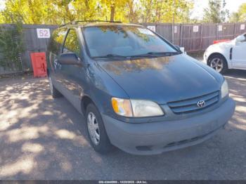  Salvage Toyota Sienna
