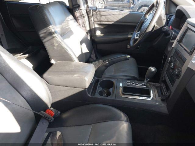 Jeep Grand Cherokee Laredo Image 3