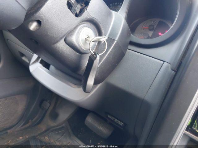 Nissan Frontier Sve-v6 Image 7