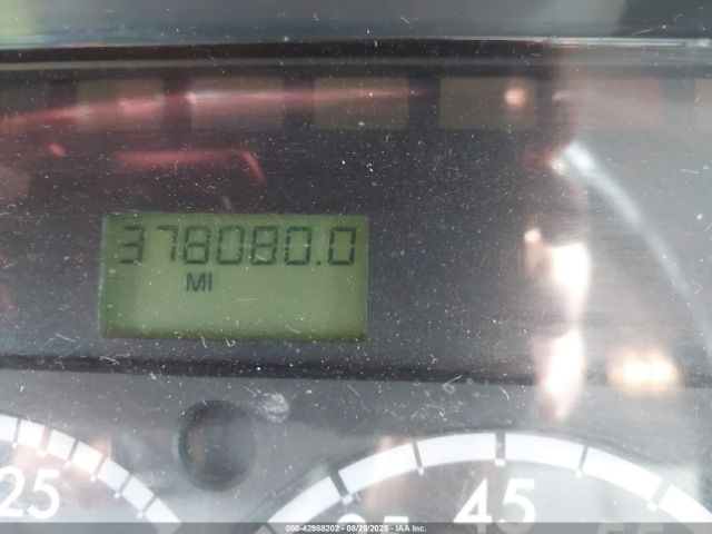 Freightliner M2 106 Medium Duty Image 13