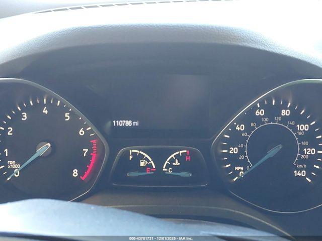 Ford Escape Titanium Image 4