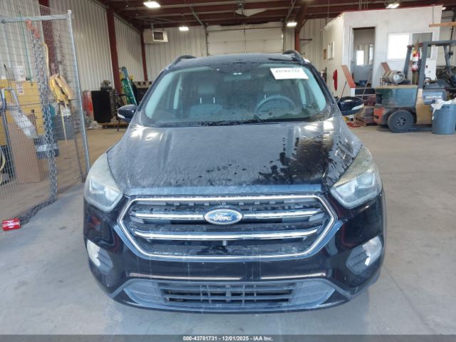 Ford Escape Titanium Image 13