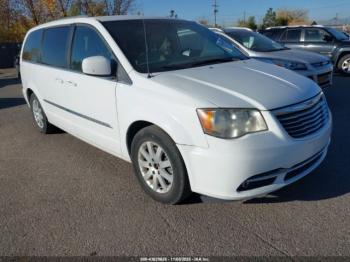  Salvage Chrysler Town & Country