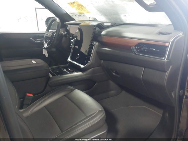 GMC Yukon 4wd Denali Image 4