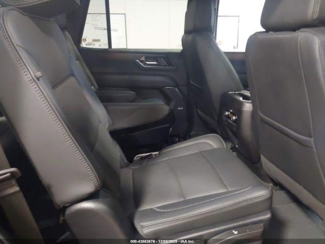 GMC Yukon 4wd Denali Image 7