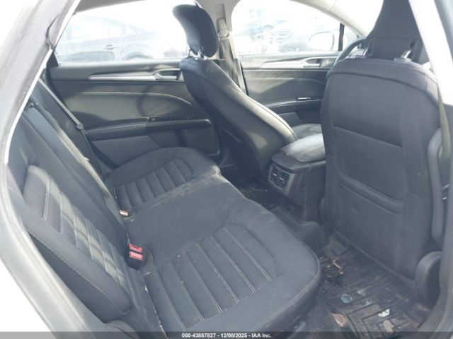 Ford Fusion Se Image 9