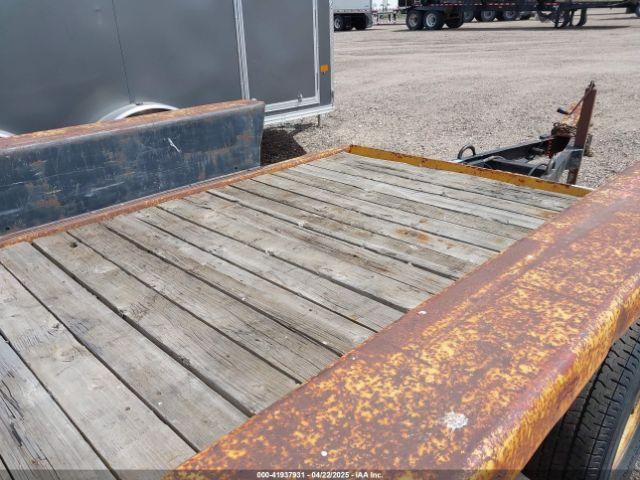 Utility Trailer Image 14