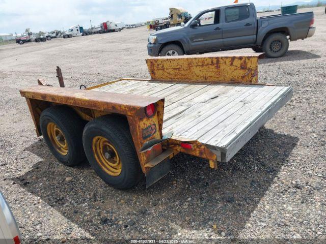 Utility Trailer Image 12