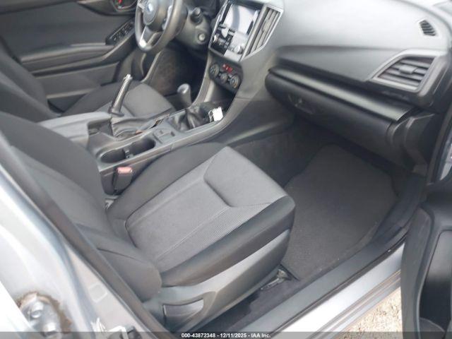 Subaru Impreza 5-door Image 5