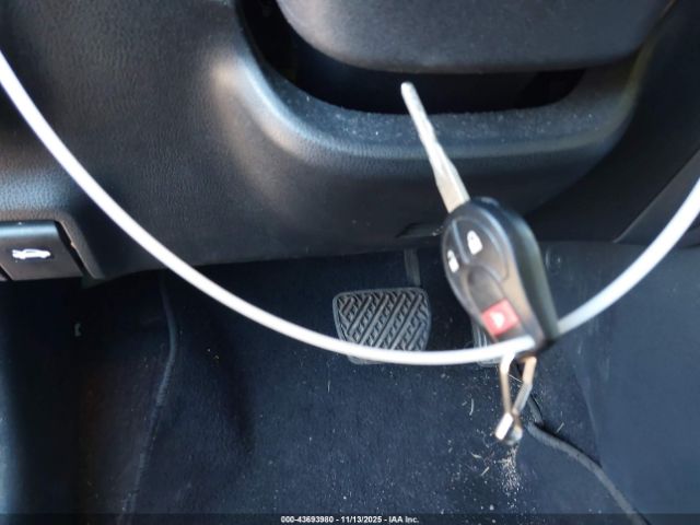 Nissan JUKE S Image 8