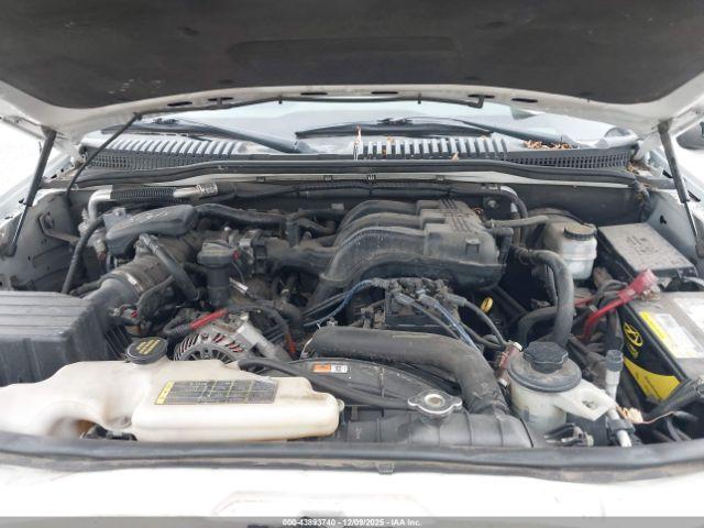 Ford Explorer Xlt Image 5