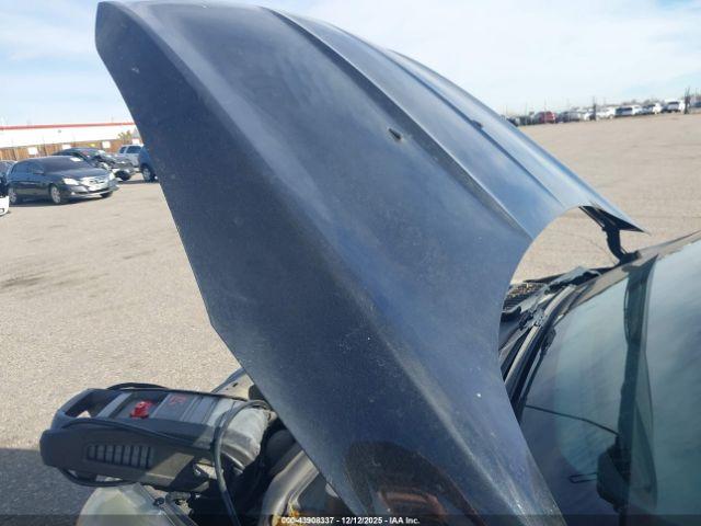 Ford Escape Titanium Image 6