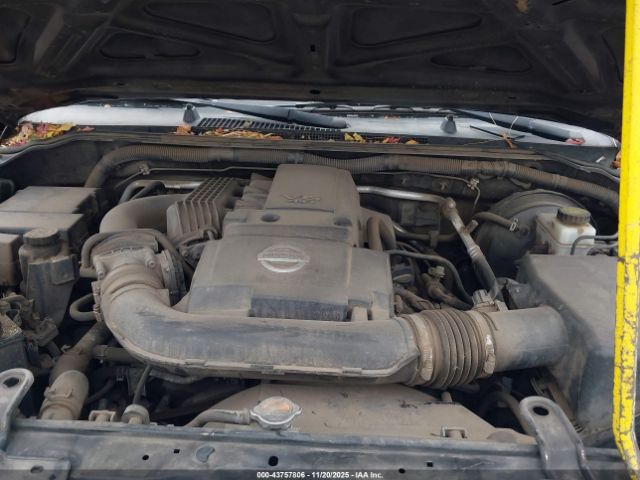 Nissan Pathfinder S Image 9