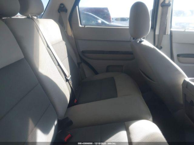 Ford Escape Xlt Image 5