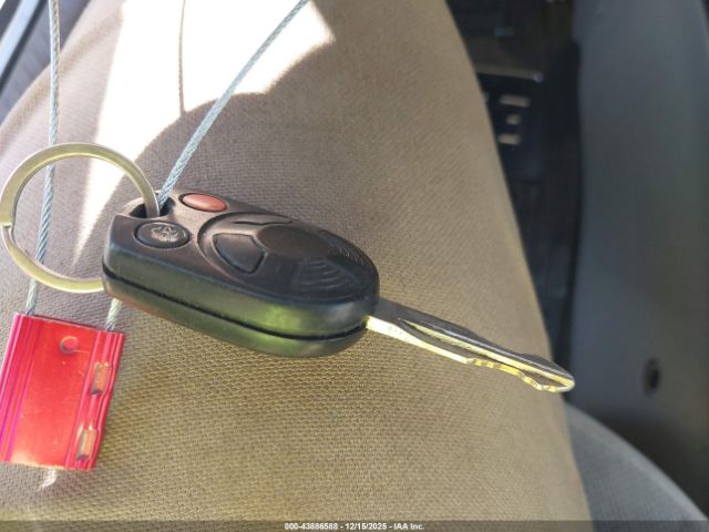 Ford Escape Xlt Image 8