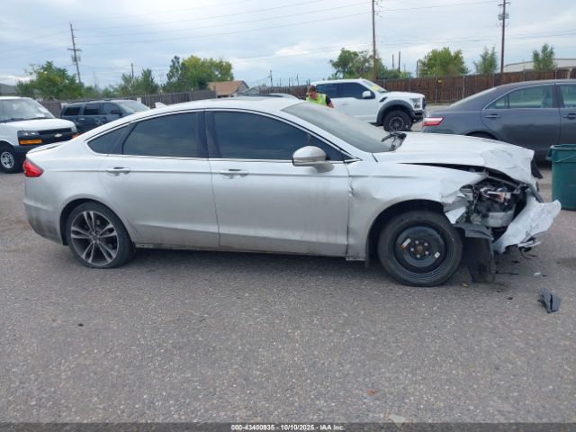 Ford Fusion Titanium Image 10