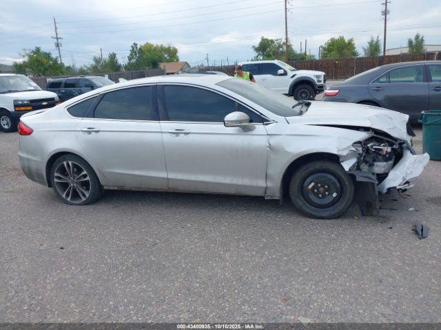 Ford Fusion Titanium Image 10