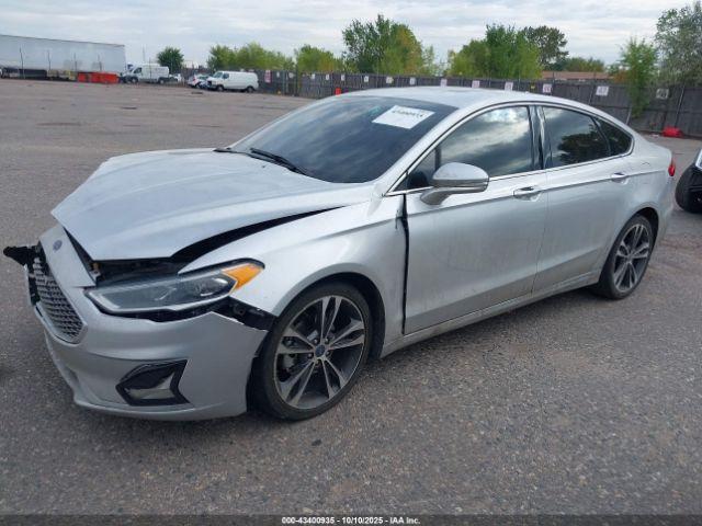 Ford Fusion Titanium Image 13