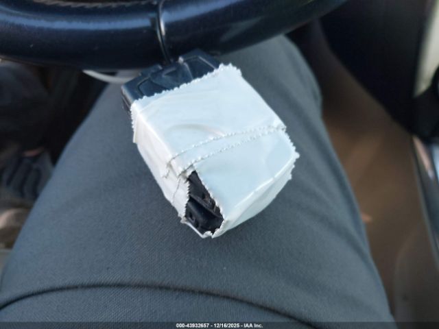 Land Rover LR2 Image 9