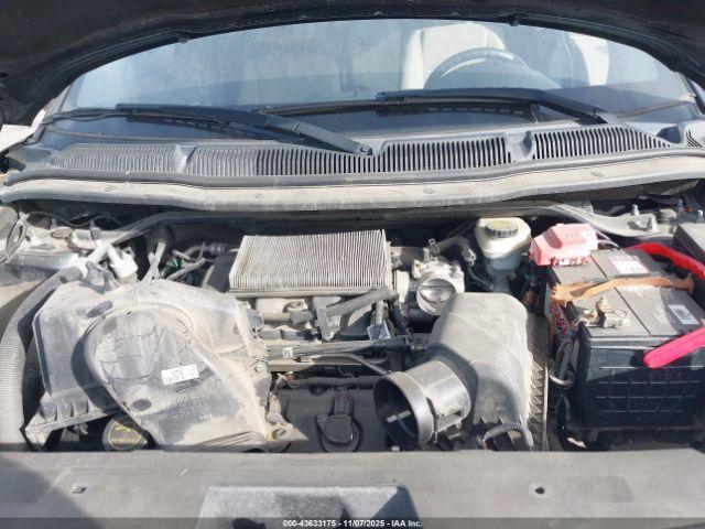 Ford Explorer Image 10