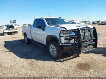  Salvage Chevrolet Silverado 2500