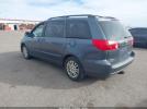 Toyota Sienna Xle Image 2