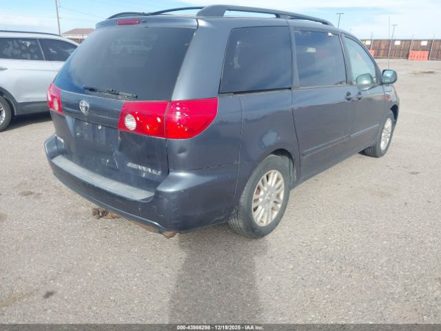 Toyota Sienna Xle Image 4