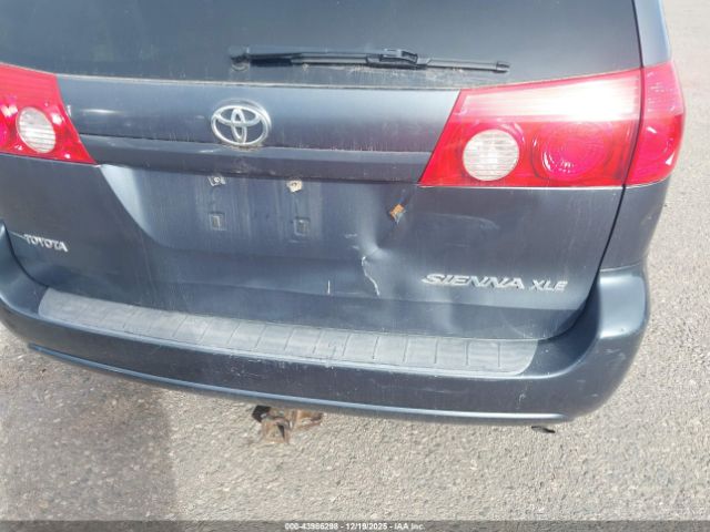 Toyota Sienna Xle Image 15