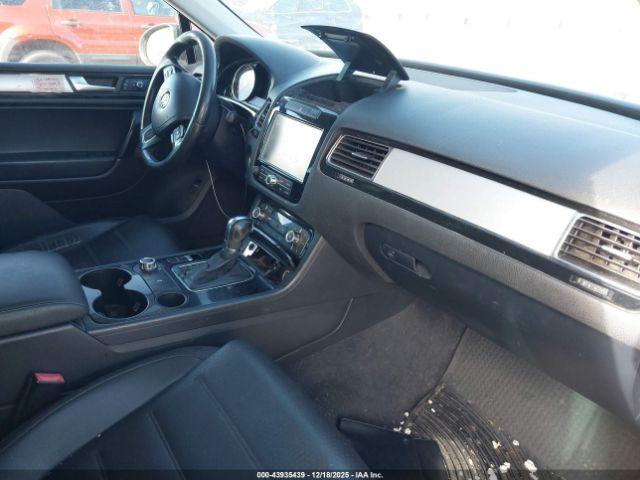 Volkswagen Touareg Tdi Sport Image 11