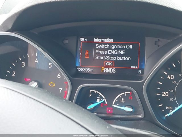 Ford Escape Titanium Image 14