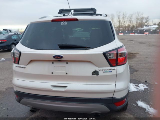 Ford Escape Titanium Image 11