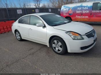  Salvage Nissan Altima