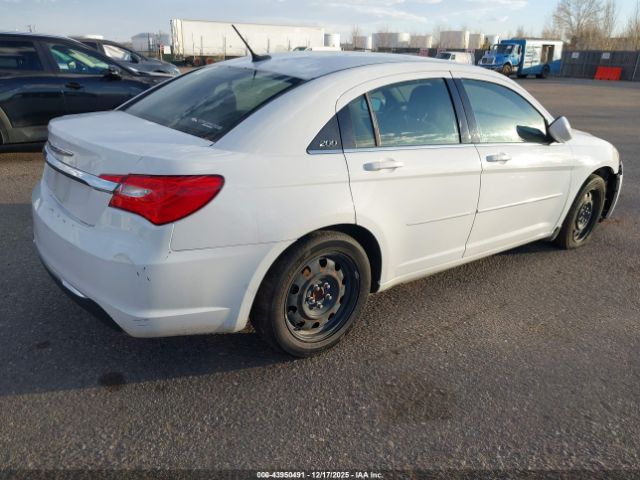 Chrysler 200 Lx Image 6