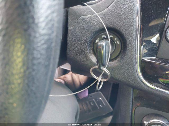 Chrysler 200 Lx Image 3