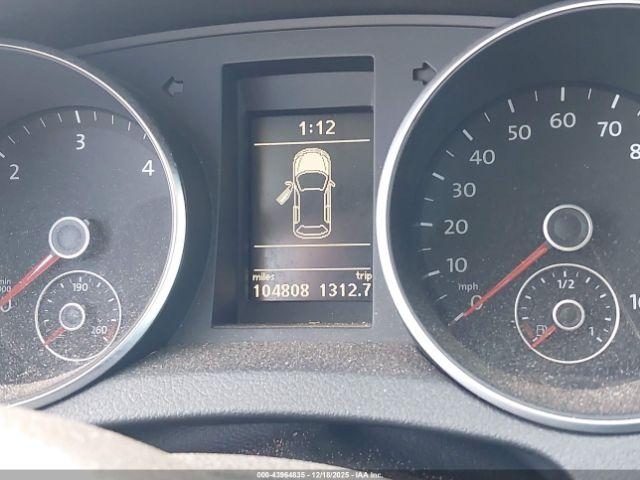 Volkswagen Golf Tdi 4-door Image 11