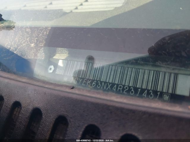 Cadillac Escalade Standard Image 10