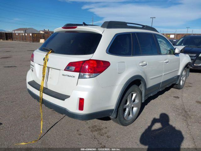 Subaru Outback 2.5i Limited Image 6