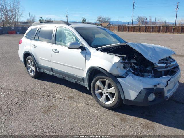 Subaru Outback 2.5i Limited Image 15
