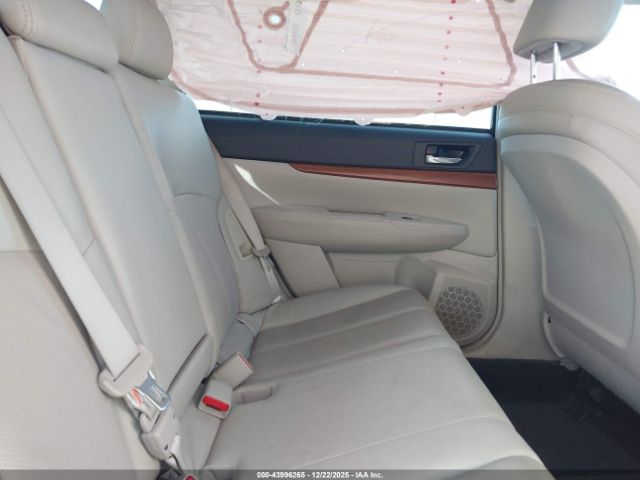 Subaru Outback 2.5i Limited Image 7