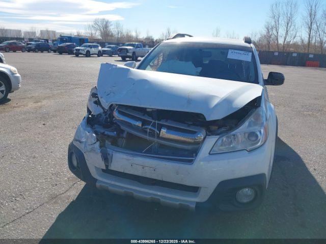 Subaru Outback 2.5i Limited Image 2