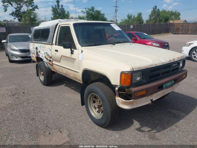  Salvage Toyota Pickup